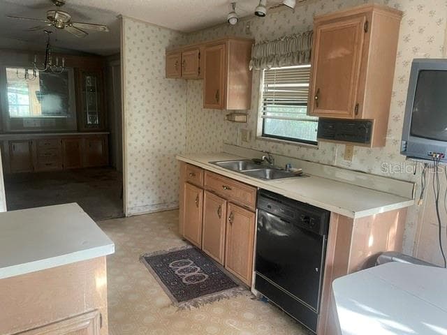 1829 SPARKLE LANE — photo 8 of 15