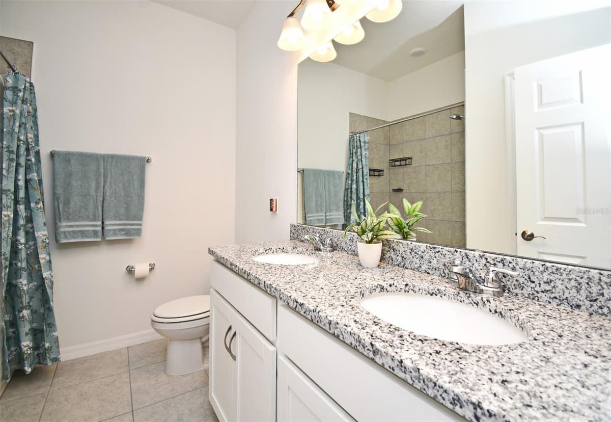 33291 REMBRANDT LANE — photo 12 of 38