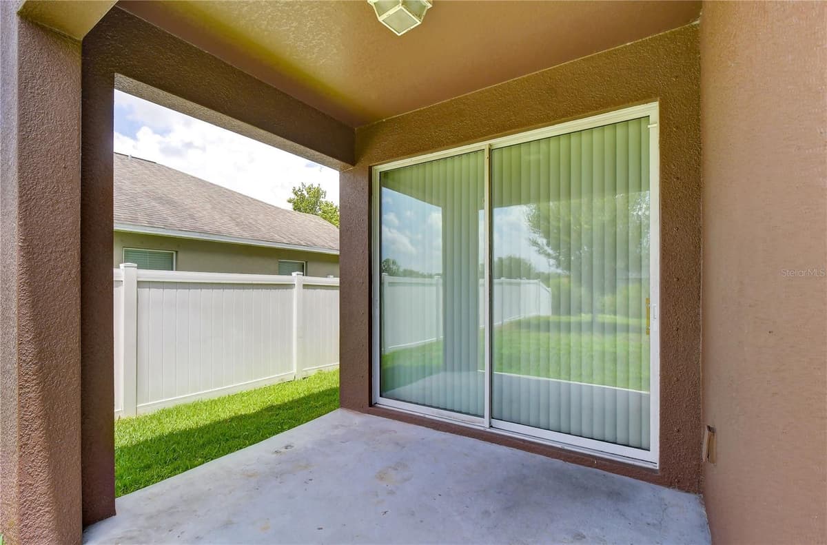 2451 DAKOTA ROCK DRIVE — photo 8 of 51