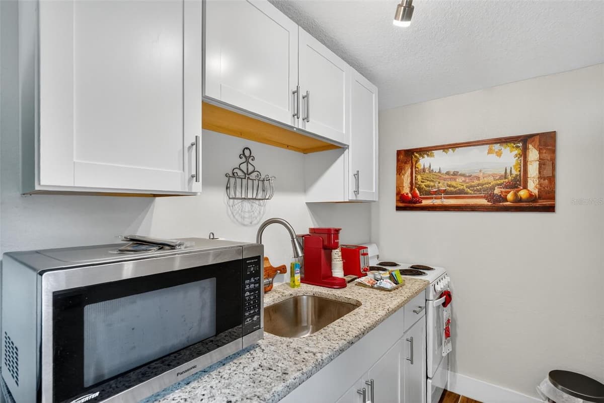 418 10TH AVENUE — photo 35 of 63