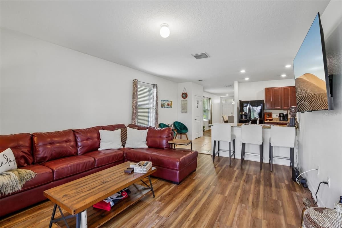 11008 LELAND GROVES DRIVE — photo 6 of 35