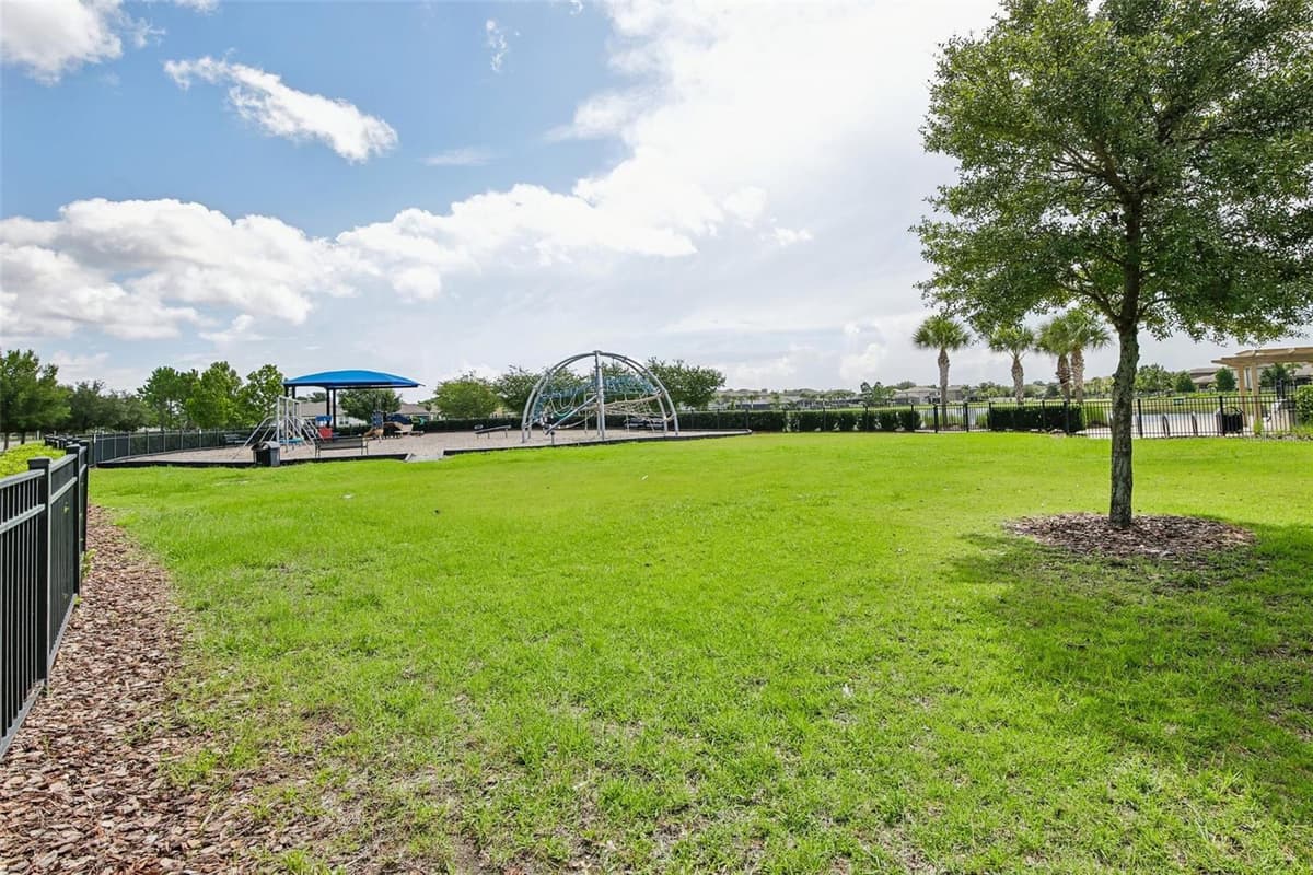 11008 LELAND GROVES DRIVE — photo 31 of 35