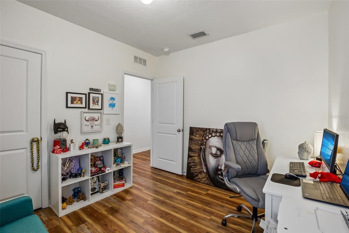 11008 LELAND GROVES DRIVE — photo 16 of 35