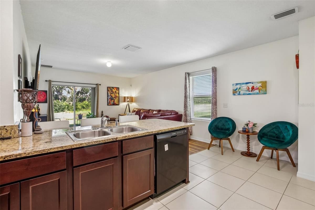 11008 LELAND GROVES DRIVE — photo 11 of 35