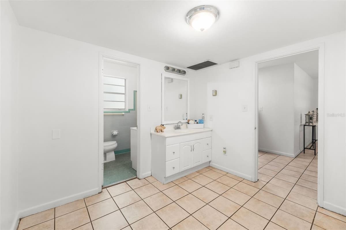 4156 10TH STREET — photo 16 of 35