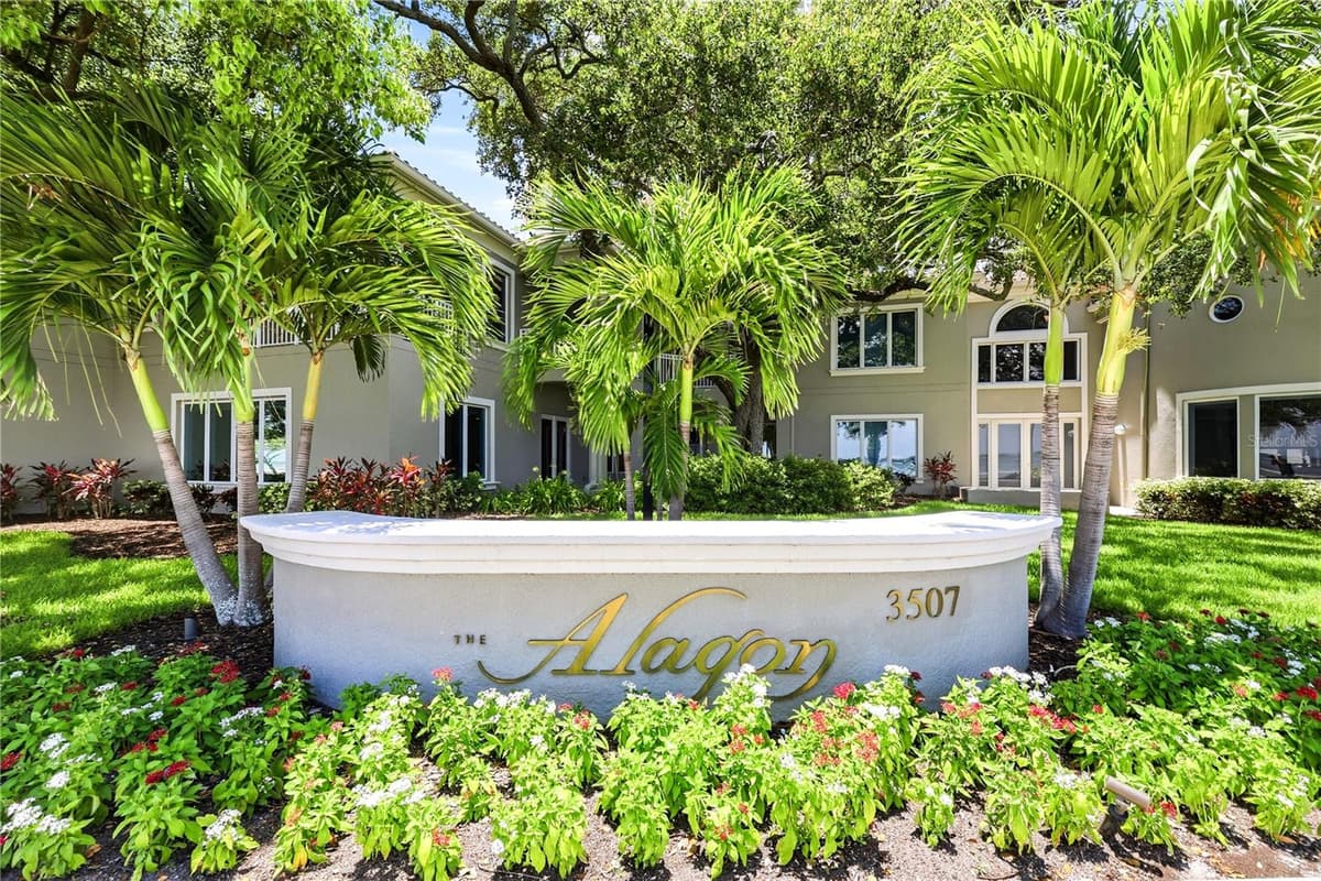 3507 BAYSHORE BOULEVARD — photo 1 of 88