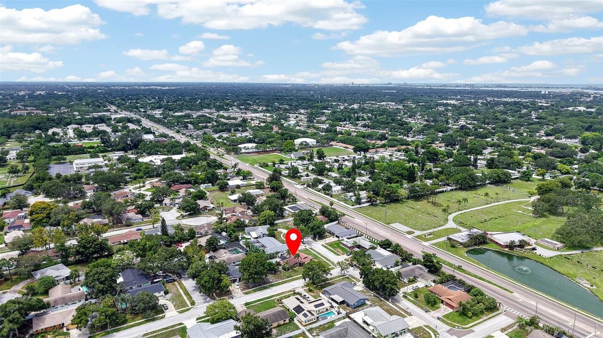 2221 COLONIAL DRIVE — photo 44 of 52