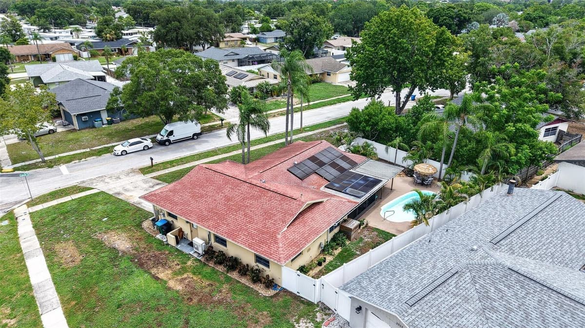 2221 COLONIAL DRIVE — photo 47 of 52