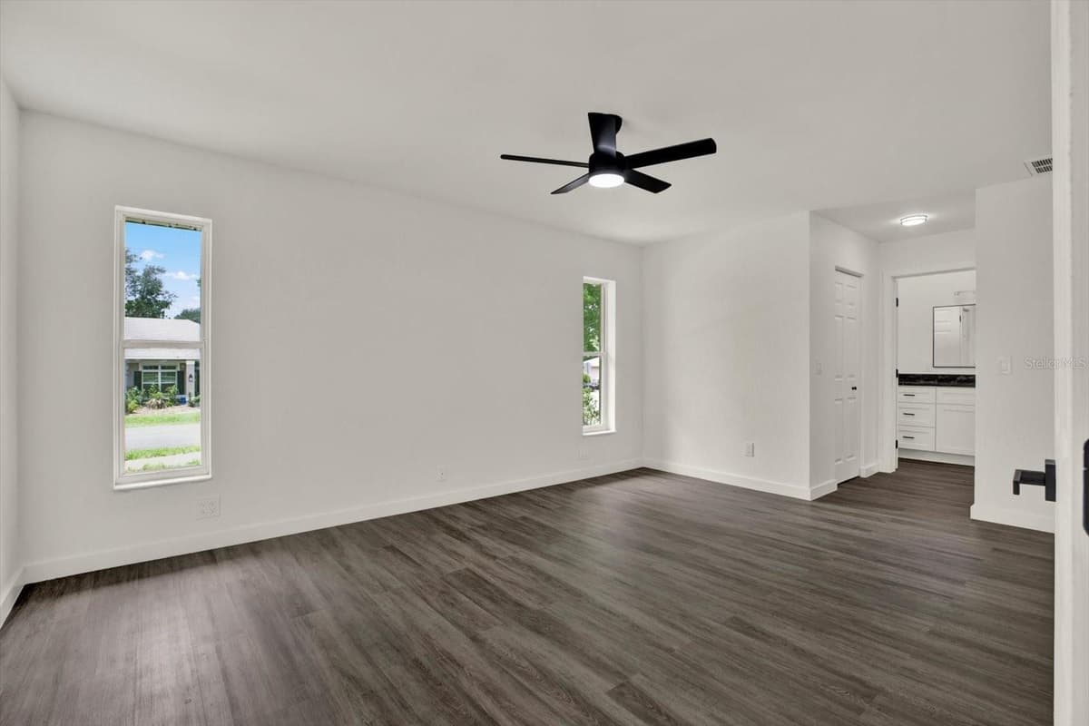 12186 LAMONT DRIVE — photo 14 of 23