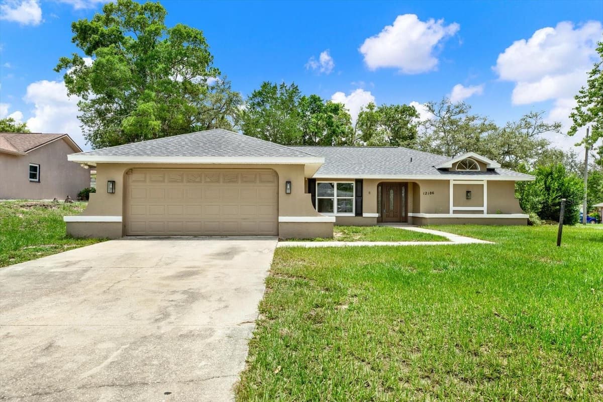 12186 LAMONT DRIVE — photo 1 of 23