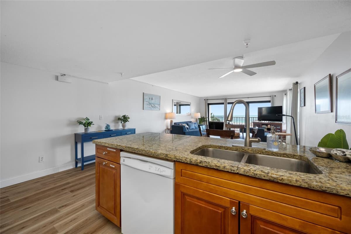 12924 GULF BOULEVARD — photo 14 of 36