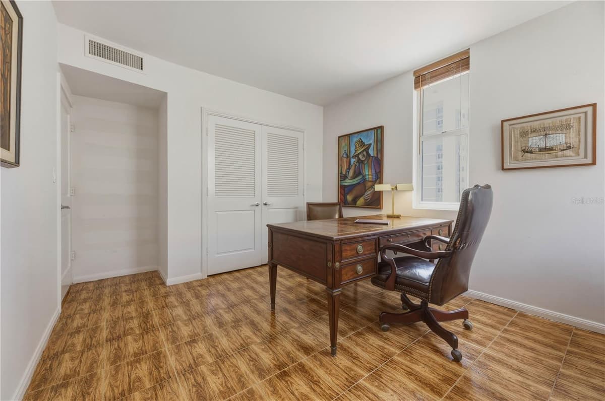 16 CARRION COURT — photo 12 of 15