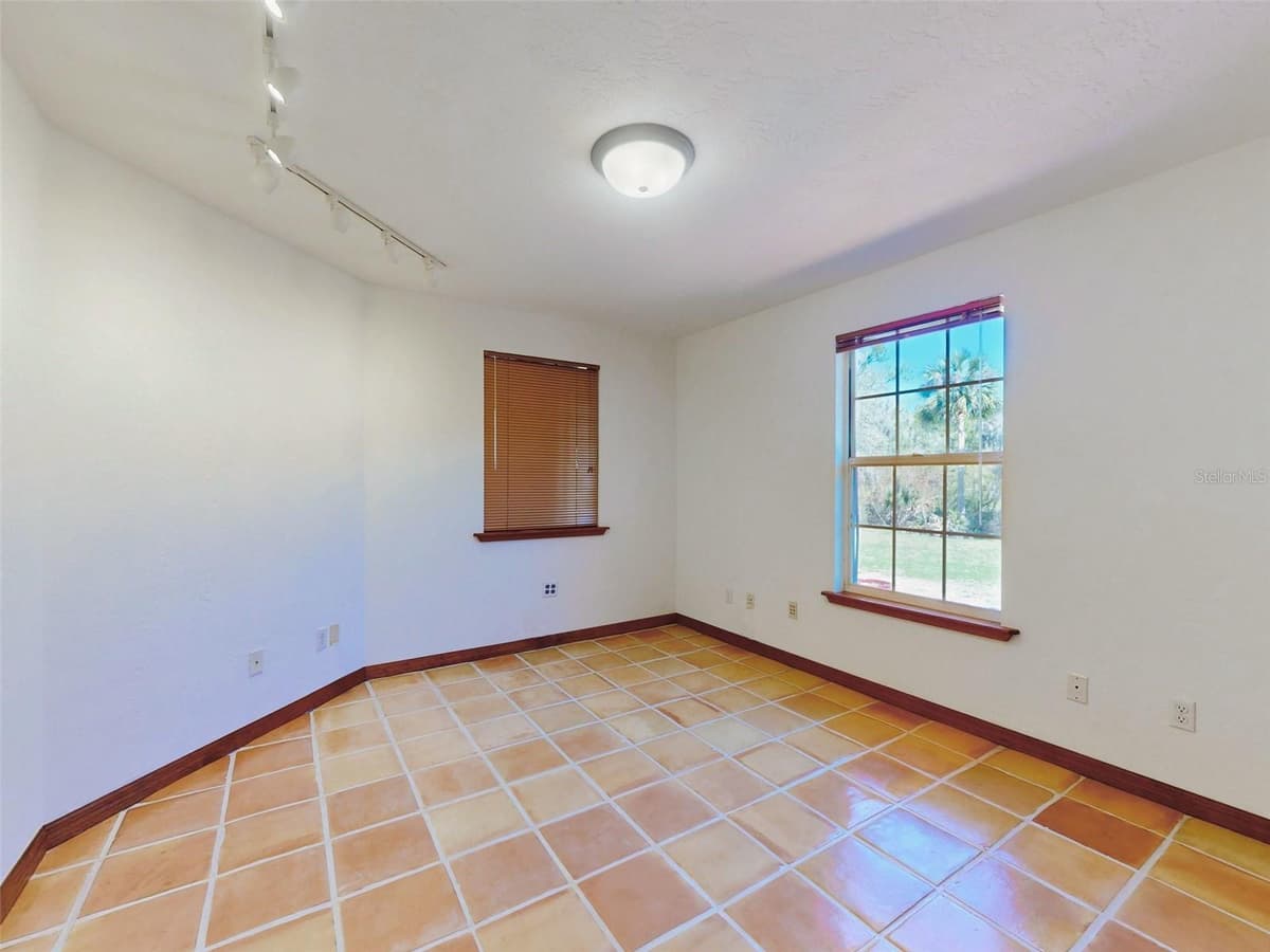 1205 WILLIAMS ROAD — photo 24 of 82