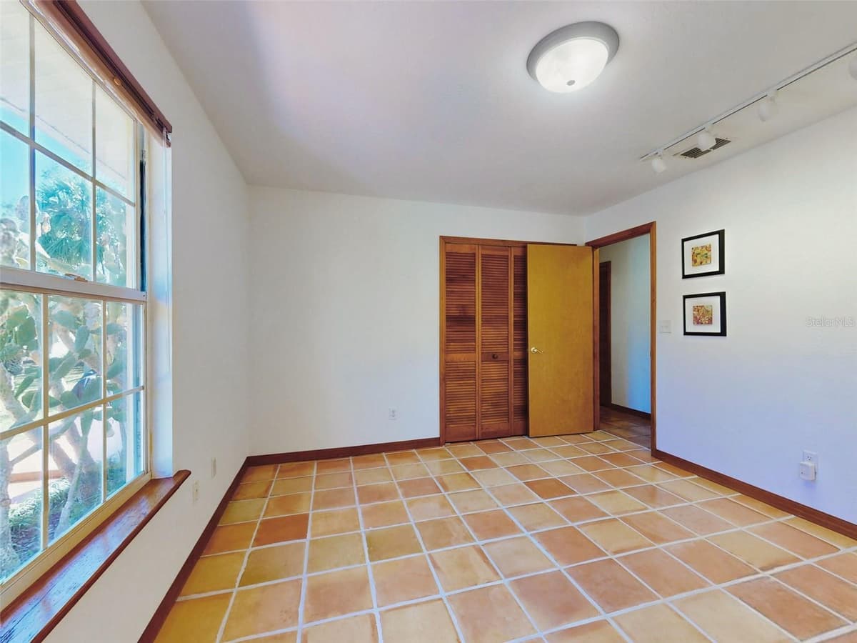1205 WILLIAMS ROAD — photo 23 of 82