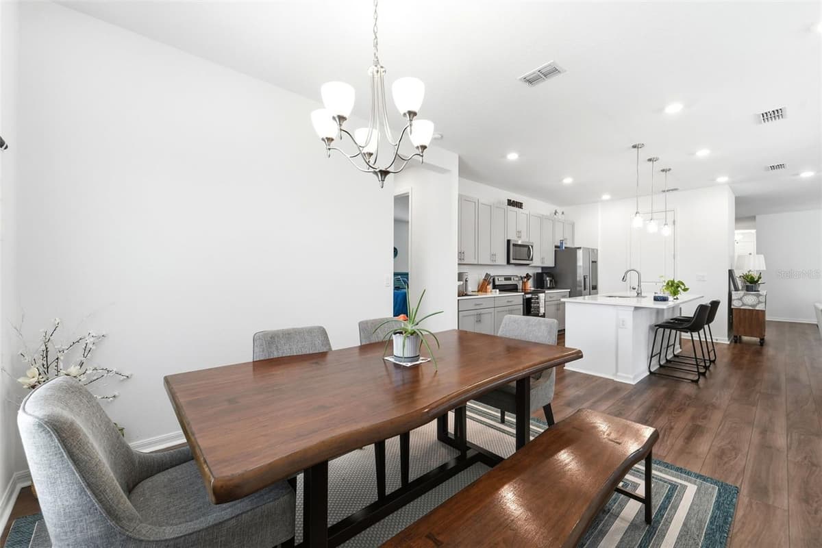 1525 PLAYWRIGHT DRIVE — photo 13 of 38