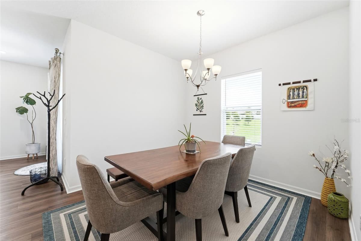 1525 PLAYWRIGHT DRIVE — photo 12 of 38