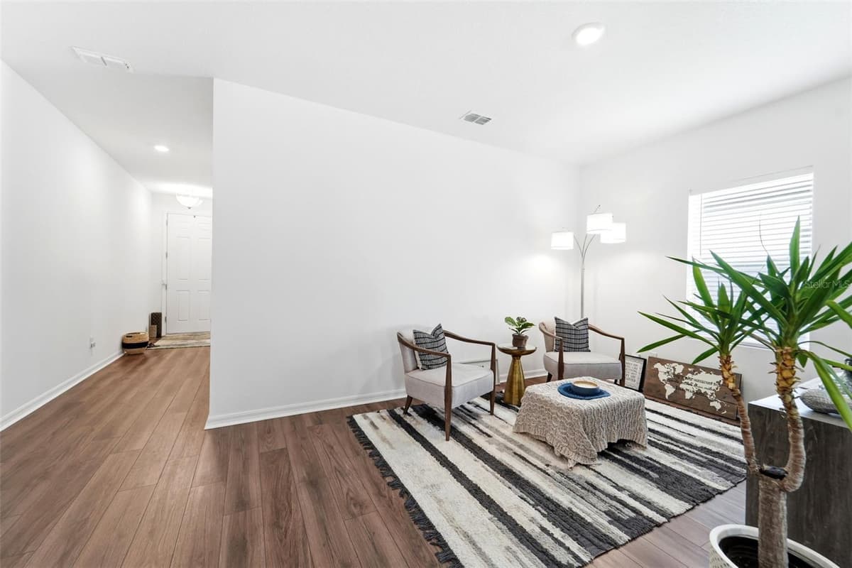 1525 PLAYWRIGHT DRIVE — photo 3 of 38