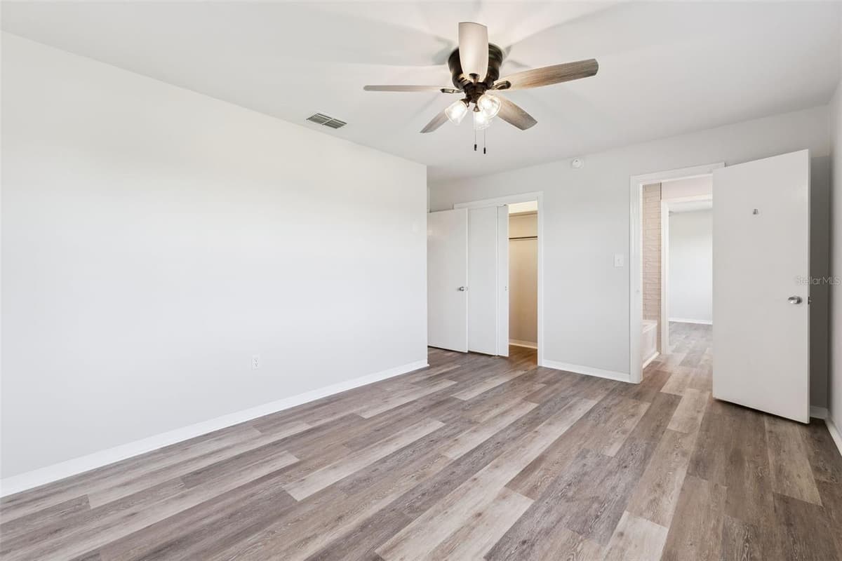 1024 SUNSET DRIVE — photo 15 of 43