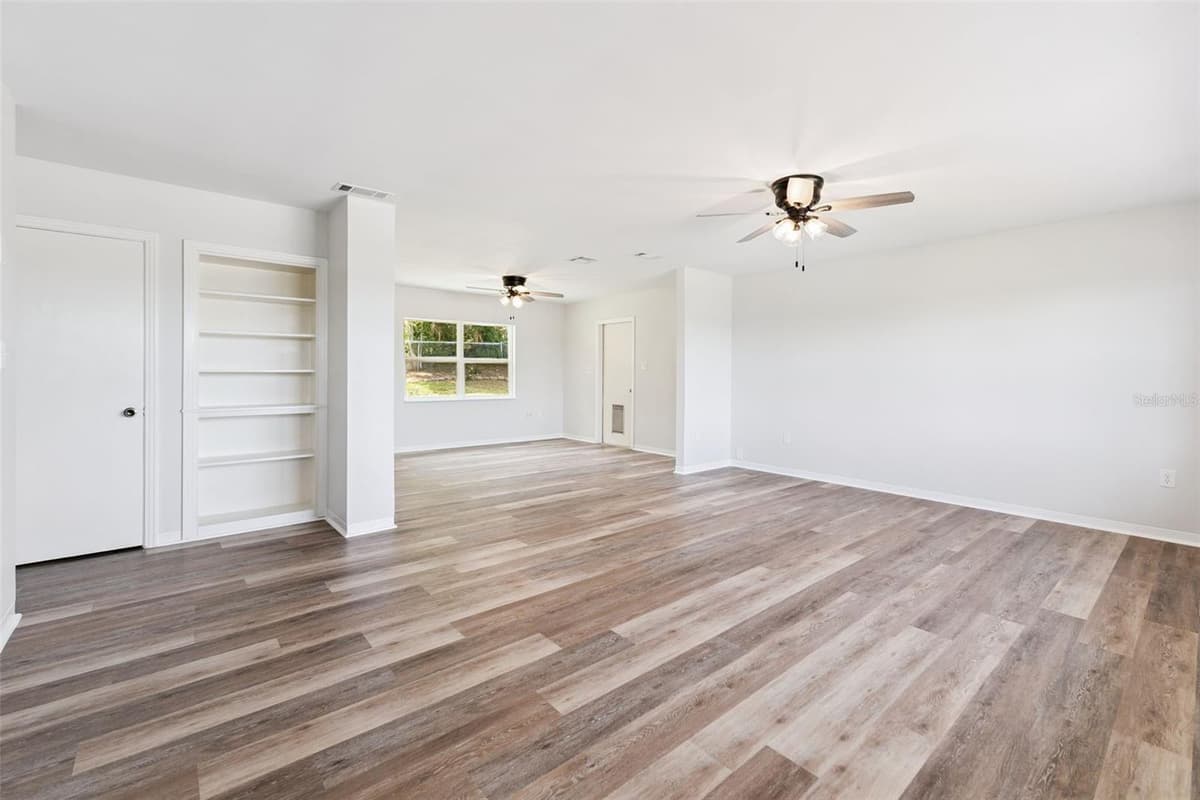 1024 SUNSET DRIVE — photo 7 of 43