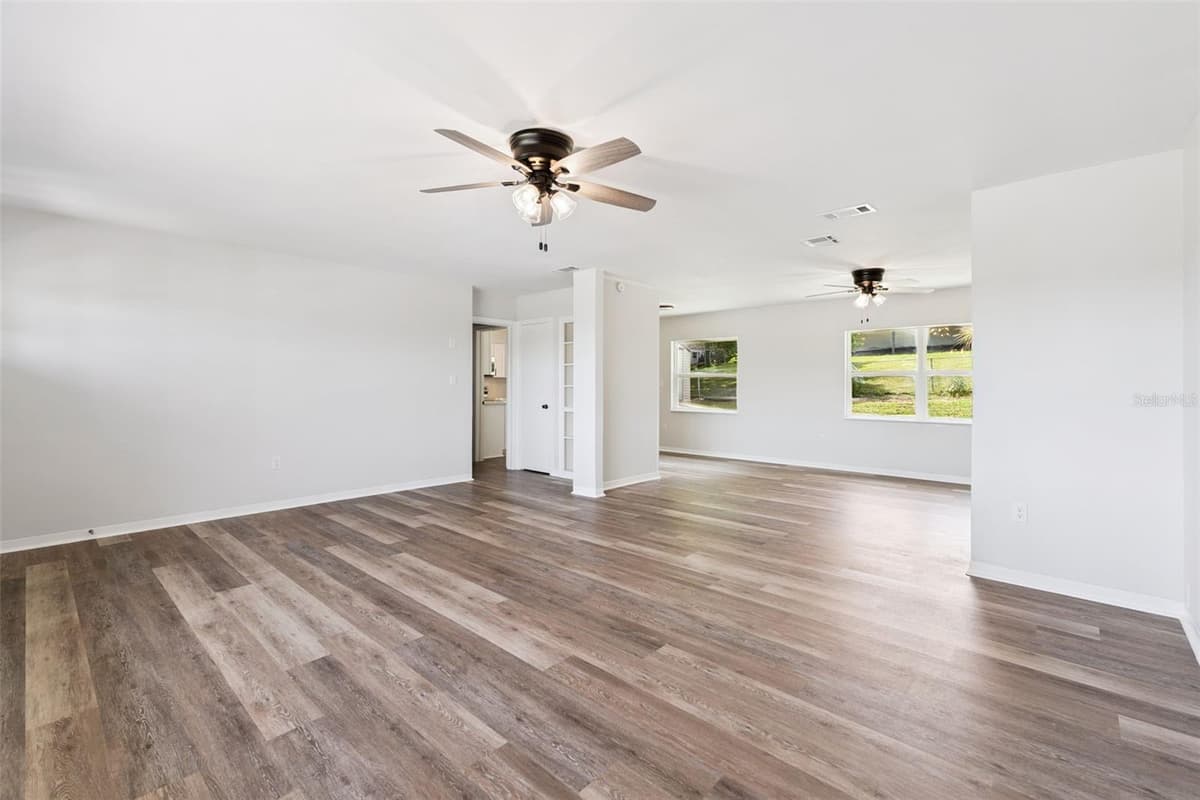 1024 SUNSET DRIVE — photo 8 of 43