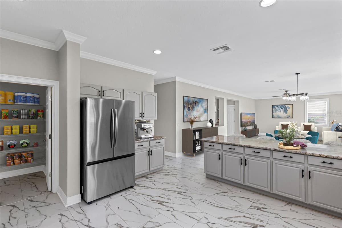 10408 CHORLTON CIRCLE — photo 14 of 39