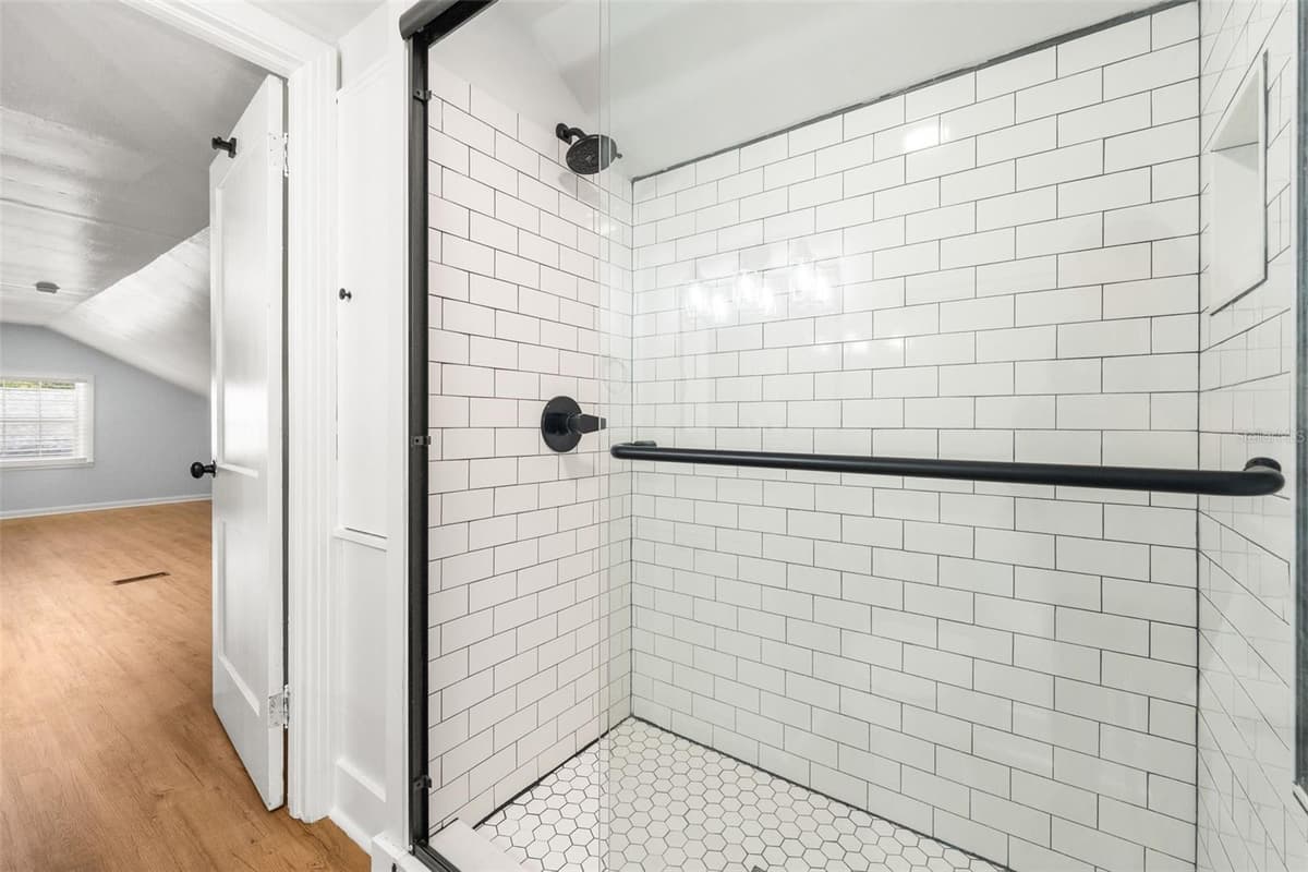 16 20TH TERRACE — photo 35 of 49
