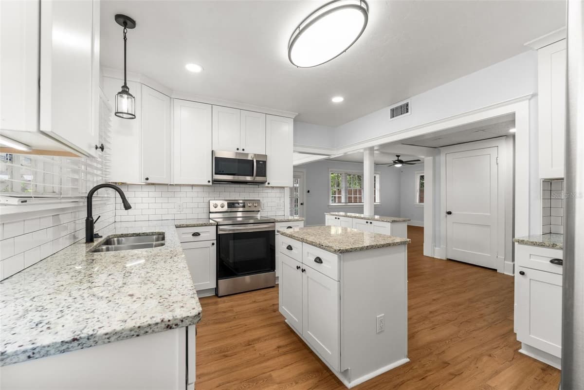 16 20TH TERRACE — photo 17 of 49
