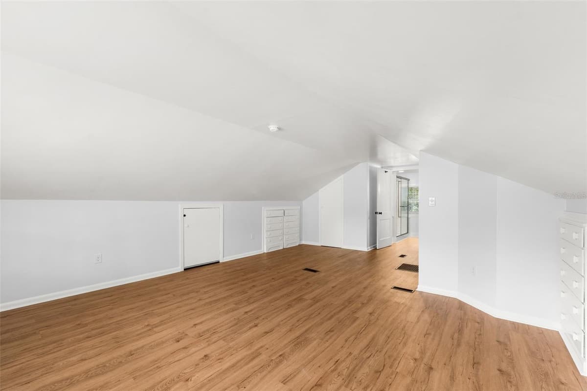 16 20TH TERRACE — photo 32 of 49