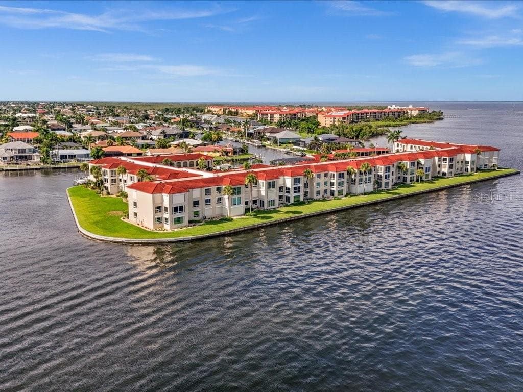 1 COLONY POINT DRIVE — photo 1 of 41