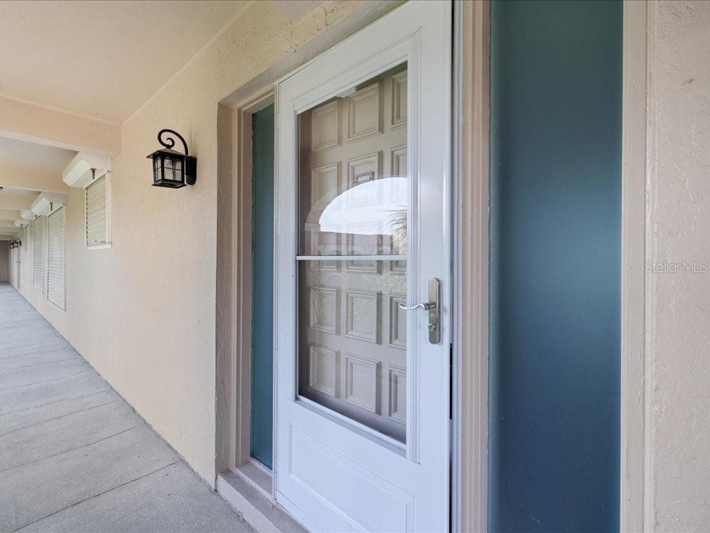 1 COLONY POINT DRIVE — photo 9 of 41