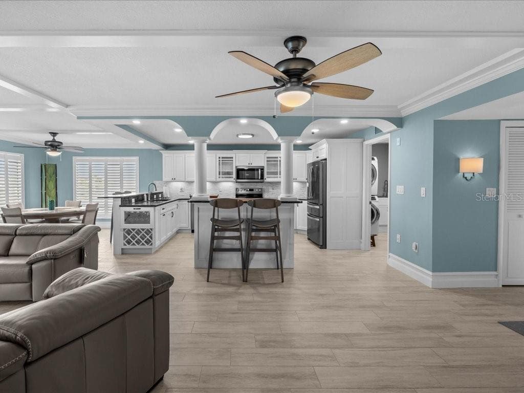1 COLONY POINT DRIVE — photo 17 of 41