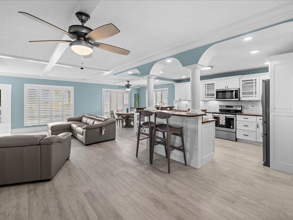 1 COLONY POINT DRIVE — photo 12 of 41