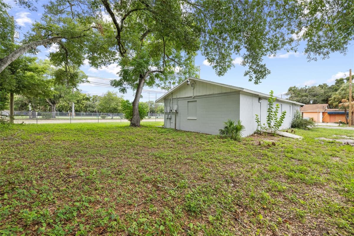 3713 34TH STREET — photo 7 of 20