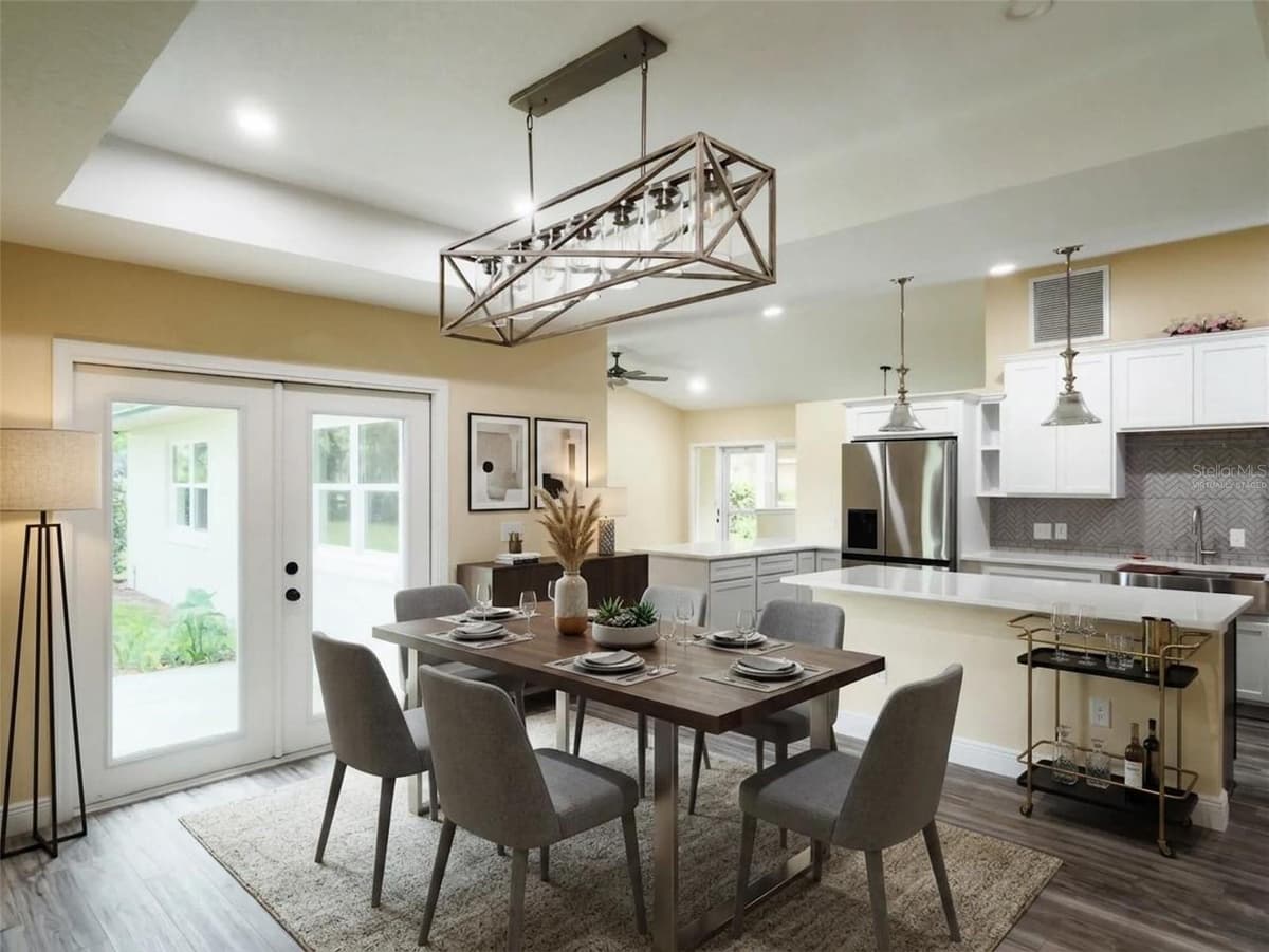 14522 SE 1ST AVENUE RD — photo 8 of 30