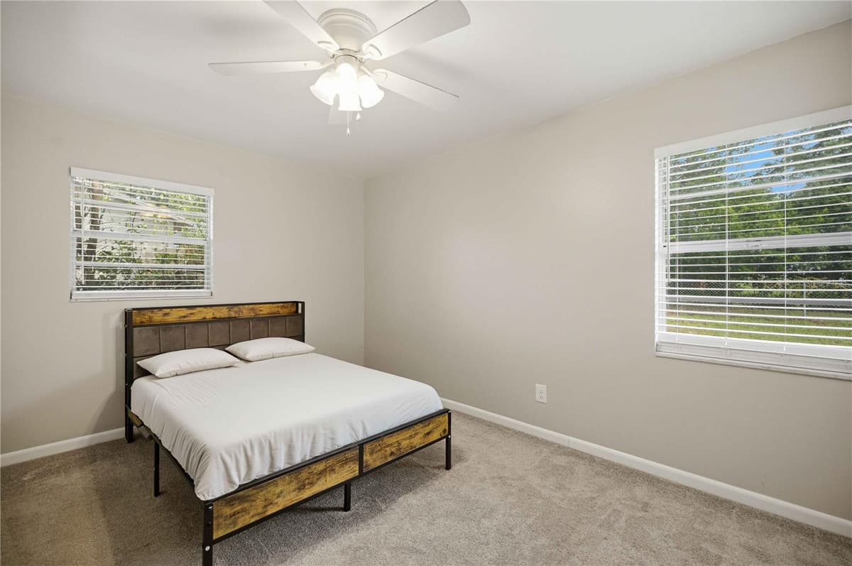 5207 107TH PLACE — photo 15 of 29