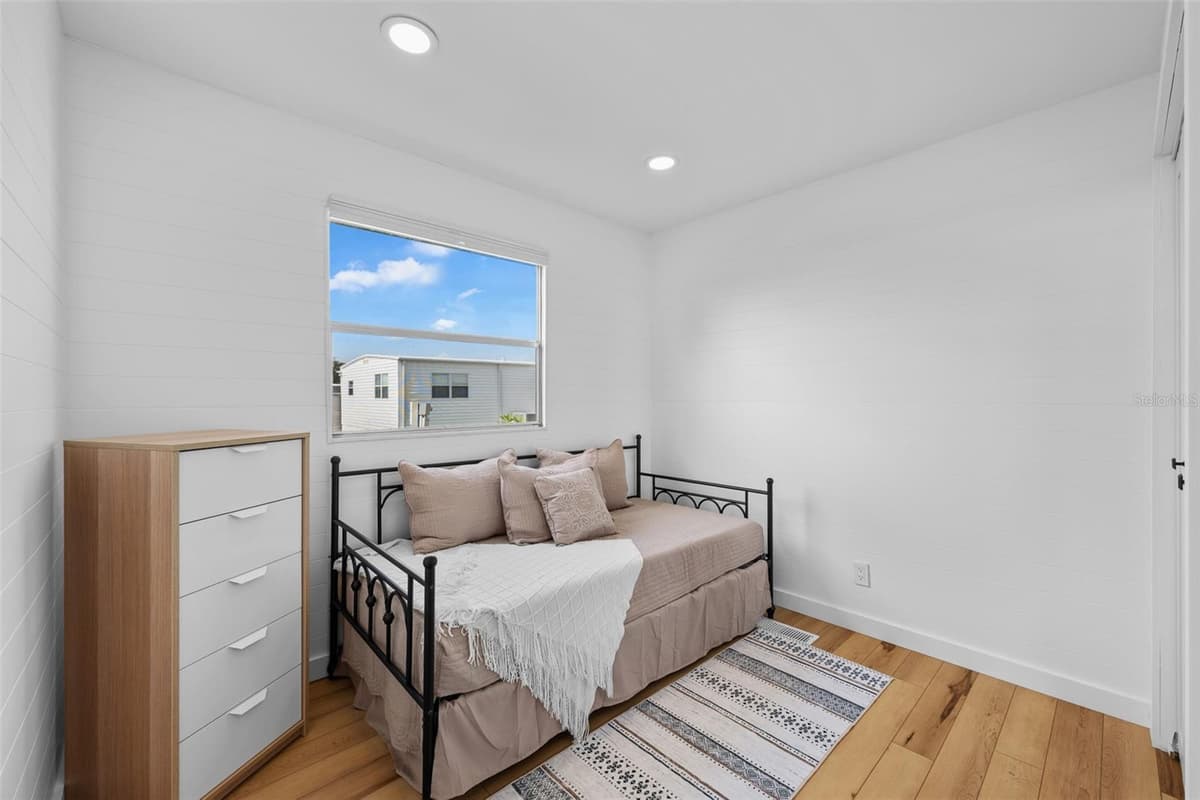 1109 45TH AVENUE — photo 15 of 35