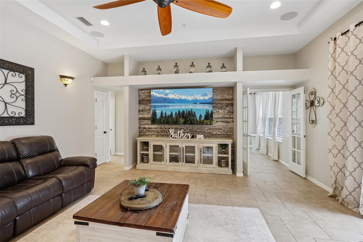 23639 GRACEWOOD CIRCLE — photo 14 of 54