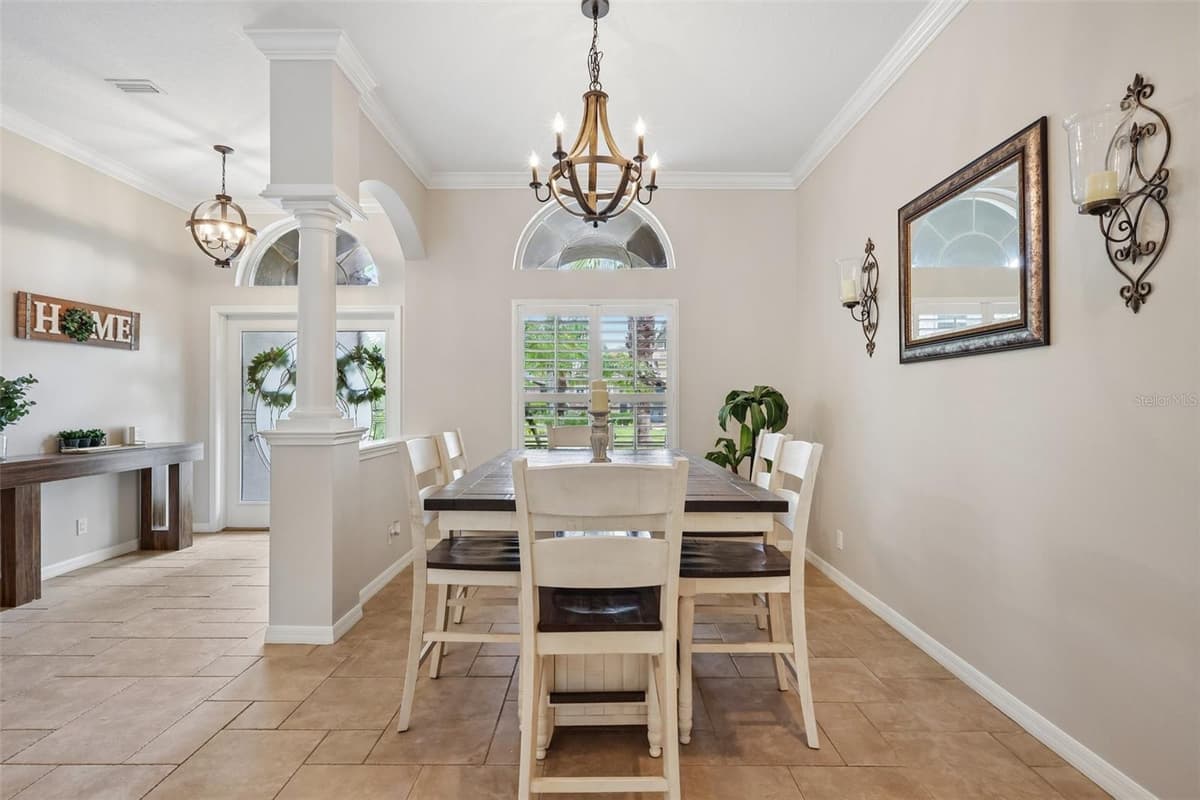 23639 GRACEWOOD CIRCLE — photo 5 of 54