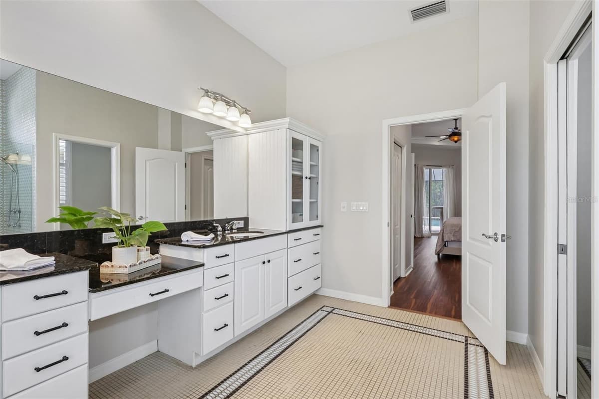23639 GRACEWOOD CIRCLE — photo 22 of 54