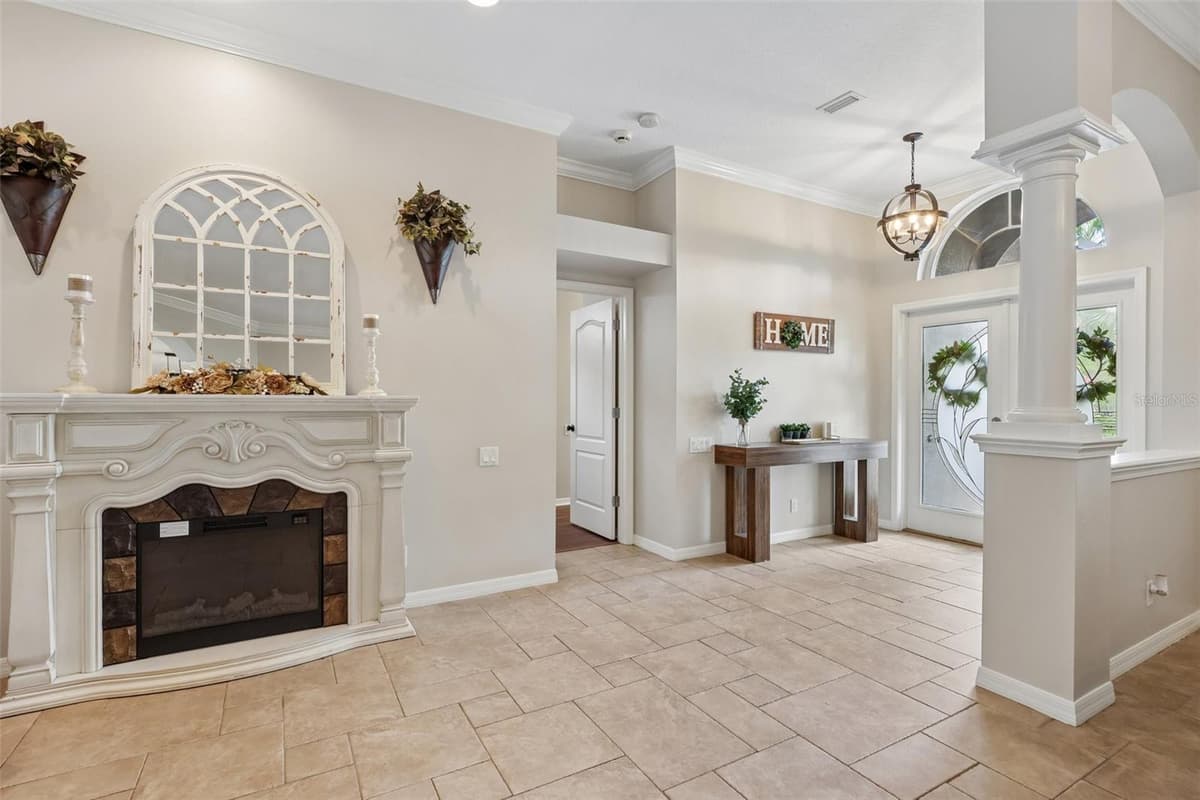 23639 GRACEWOOD CIRCLE — photo 17 of 54