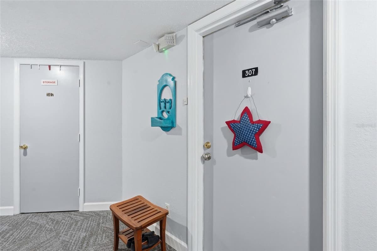 25188 MARION AVE — photo 4 of 46
