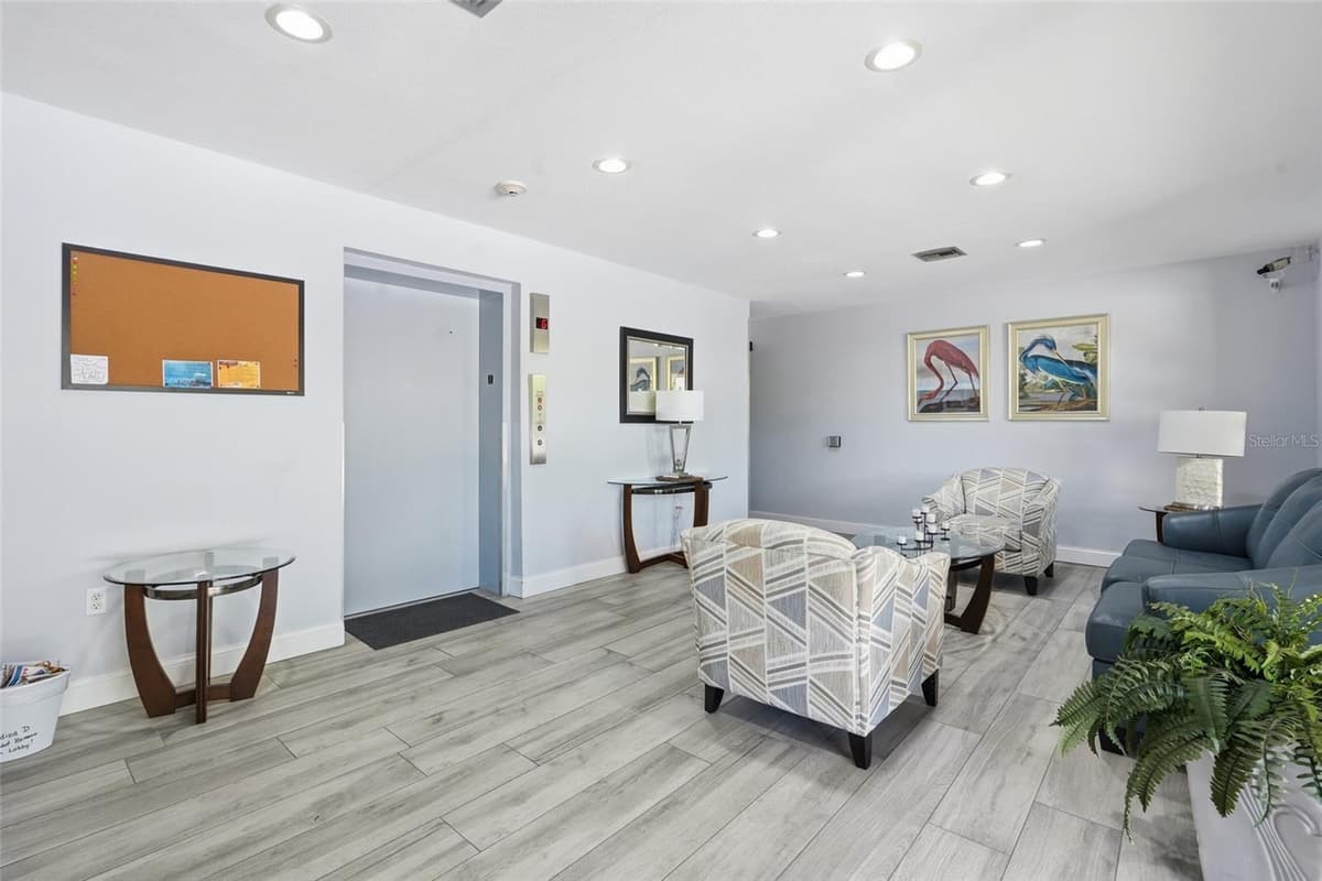 25188 MARION AVE — photo 30 of 46