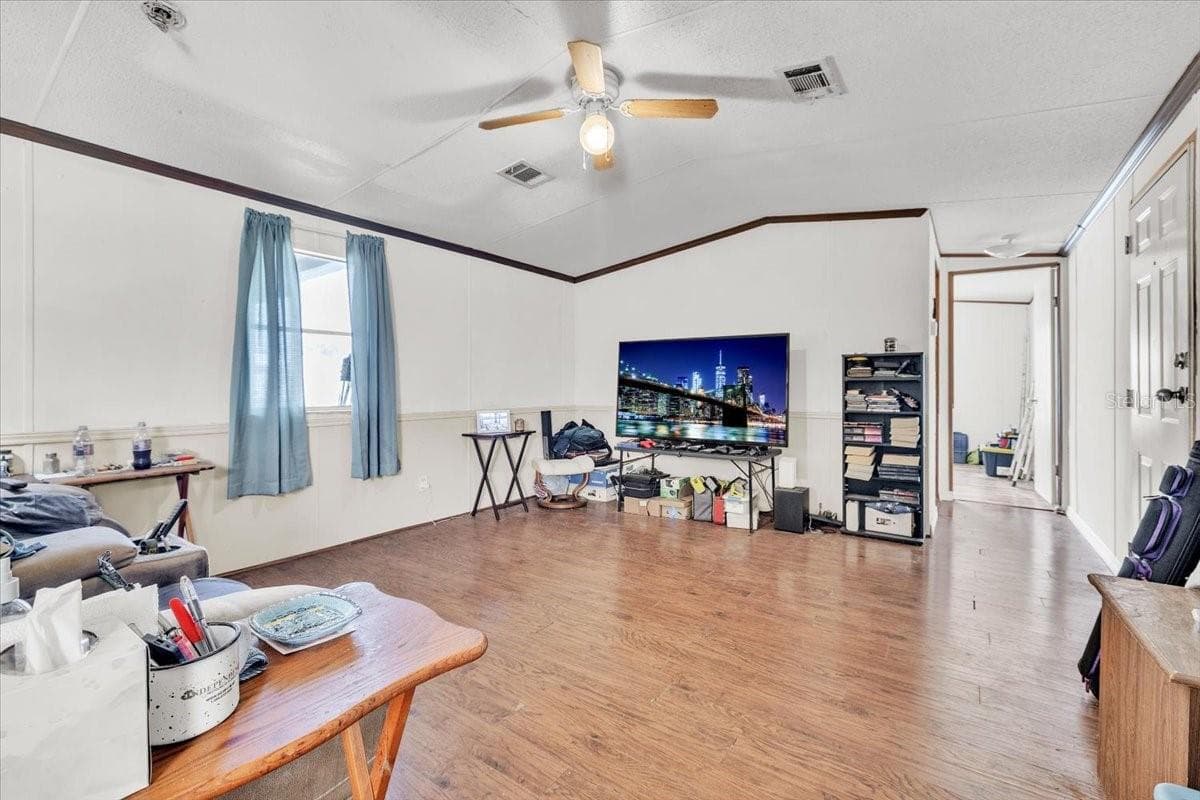1169 LAFAYETTE STREET — photo 4 of 31