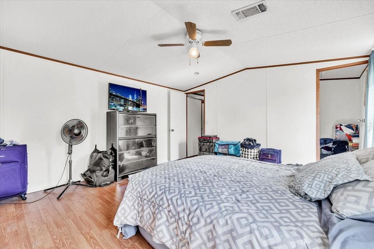 1169 LAFAYETTE STREET — photo 11 of 31