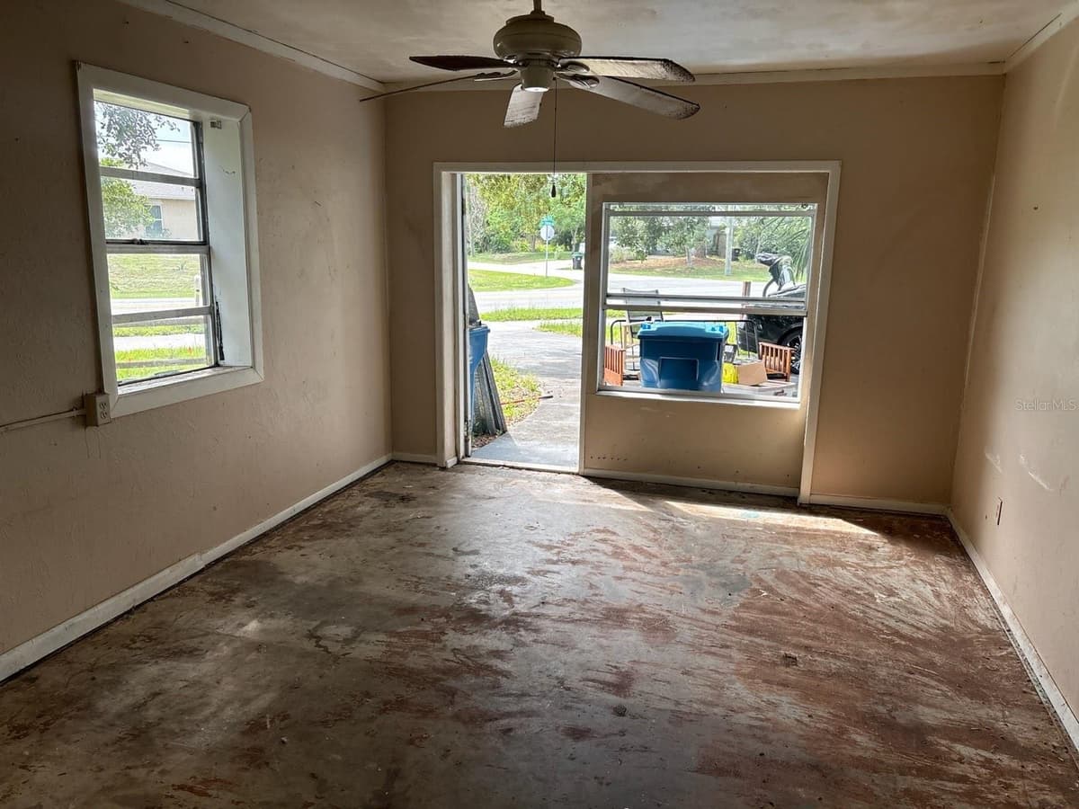 621 ELDRON BOULEVARD — photo 10 of 30