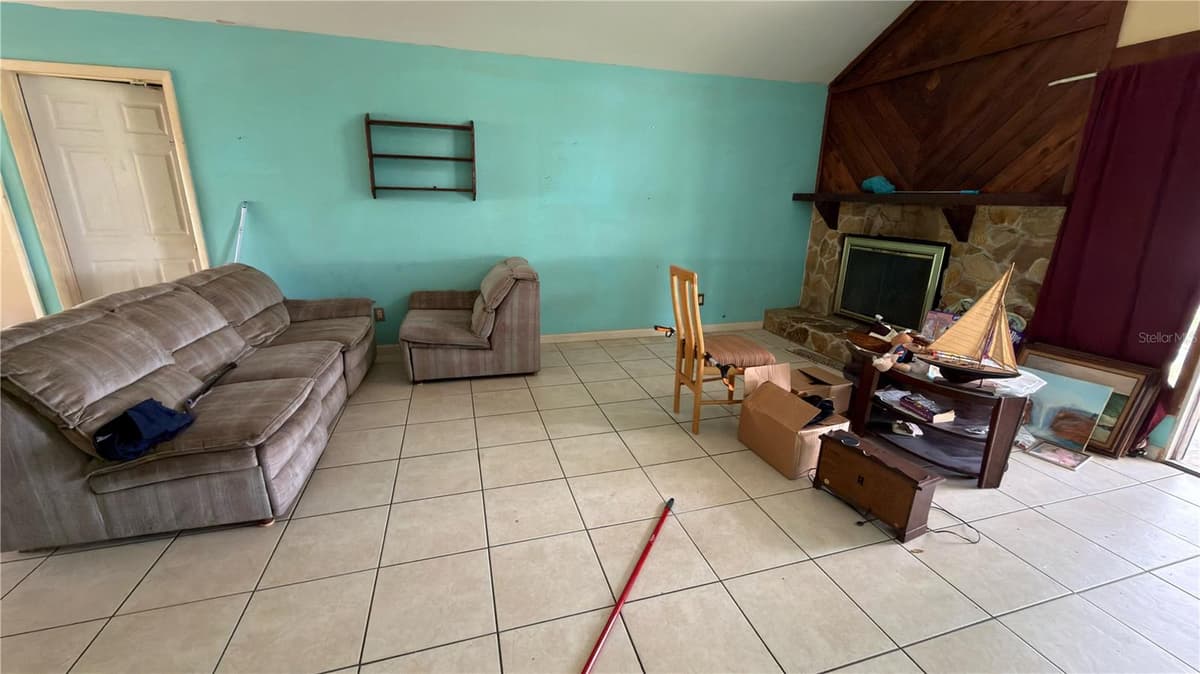 621 ELDRON BOULEVARD — photo 26 of 30