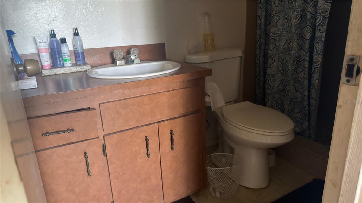 621 ELDRON BOULEVARD — photo 14 of 30