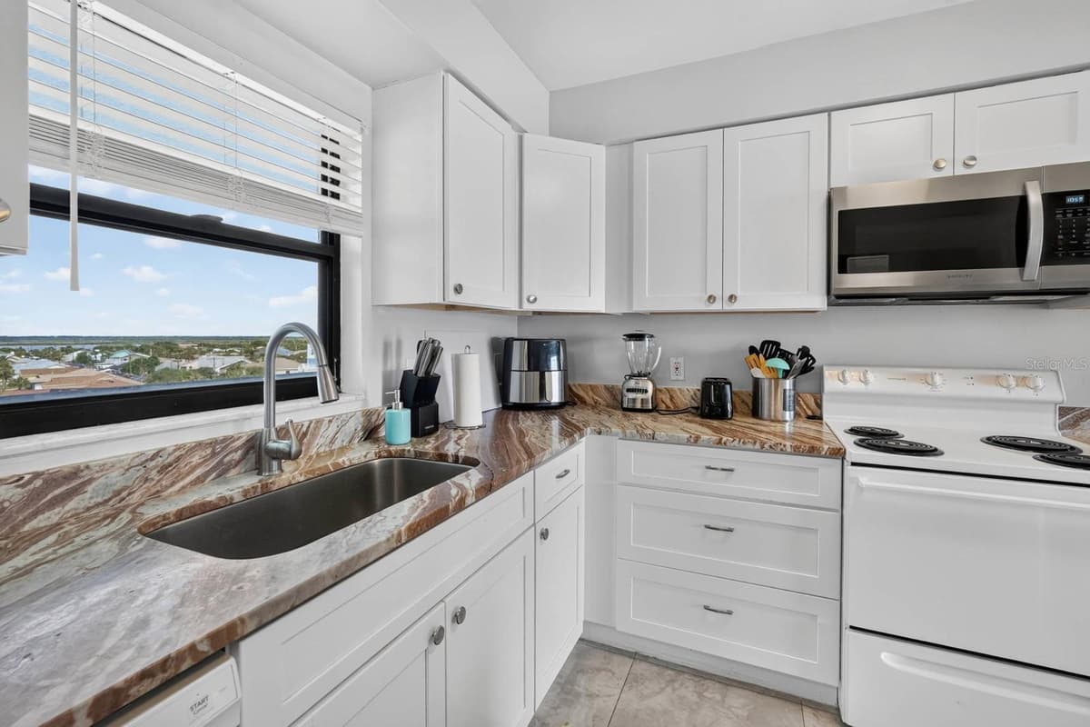 3180 OCEAN SHORE BOULEVARD — photo 18 of 38