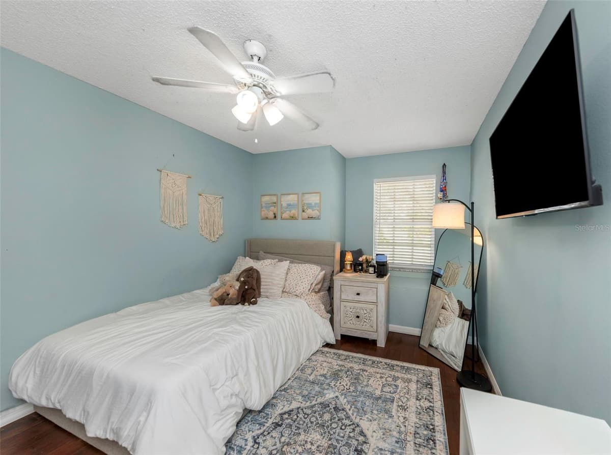 3130 BENTLEY DRIVE — photo 32 of 43