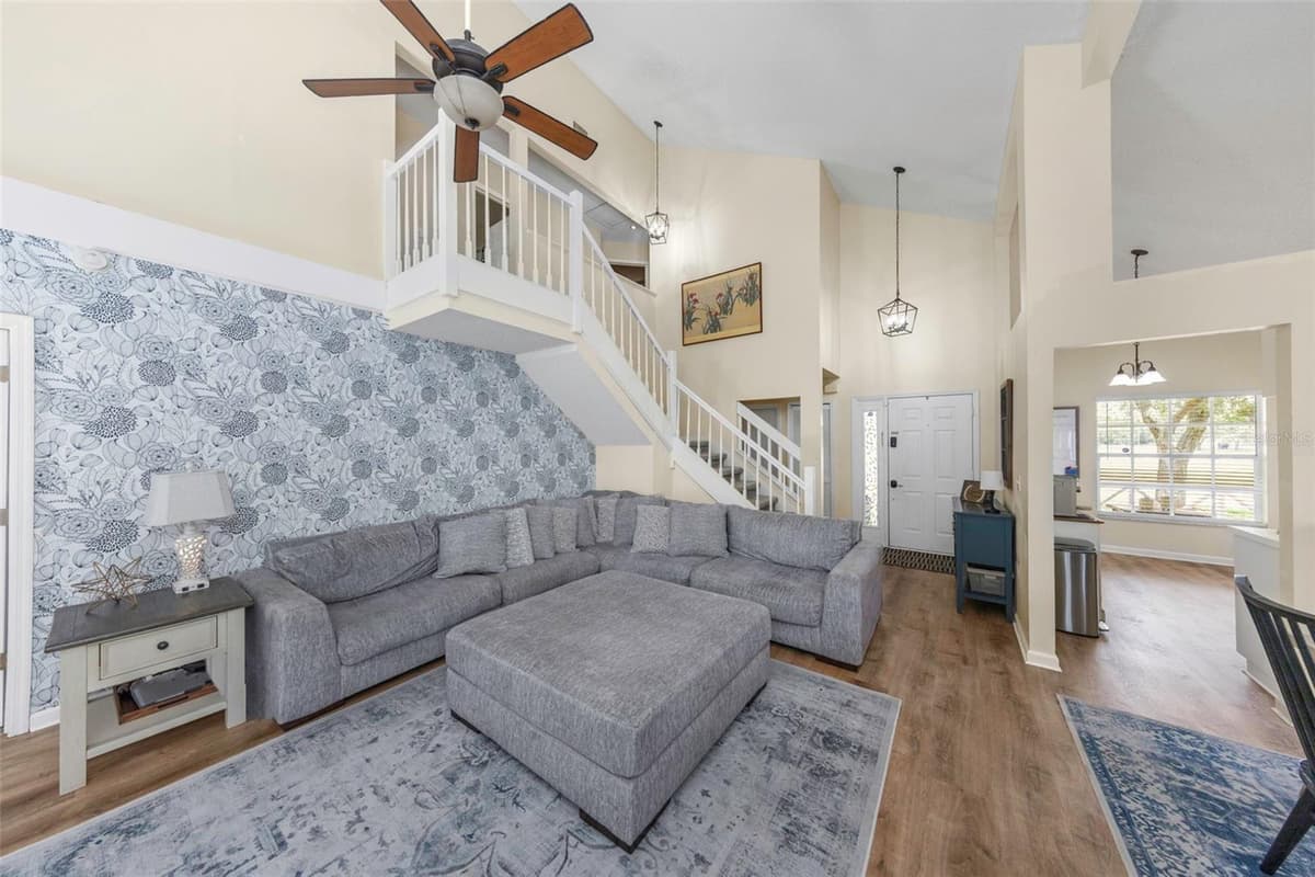 3130 BENTLEY DRIVE — photo 14 of 43